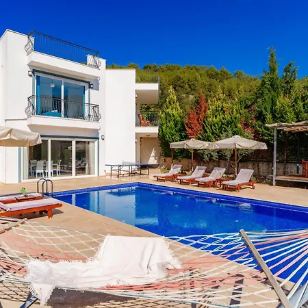 Beyaz Villa *